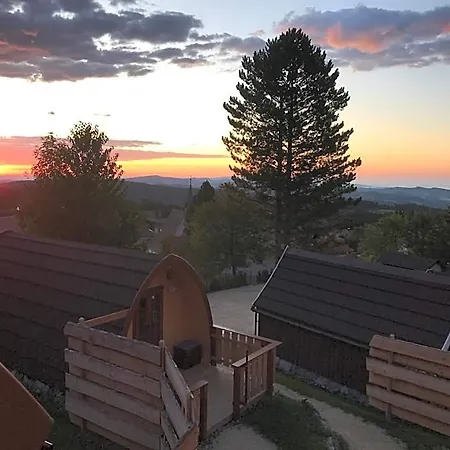 Kompleks wypoczynkowy Glamping Park Mönichkirchen